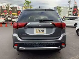 Mitsubishi Outlander 2017 Gray