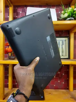 Laptop Dell Inspiron 14 3493 8GB Intel Core I5 SSD 1T