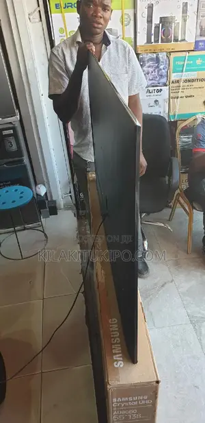 Samsung Crystal Uhd Model Au8000 New 2021