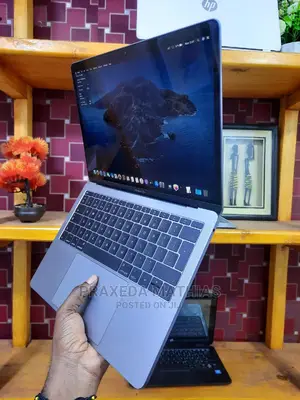 Laptop Apple MacBook 2015 16GB Intel Core I5 SSD 512GB