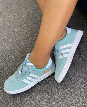 Lady's Shoes Adidas