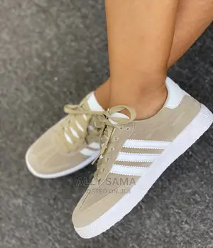 Lady's Shoes Adidas