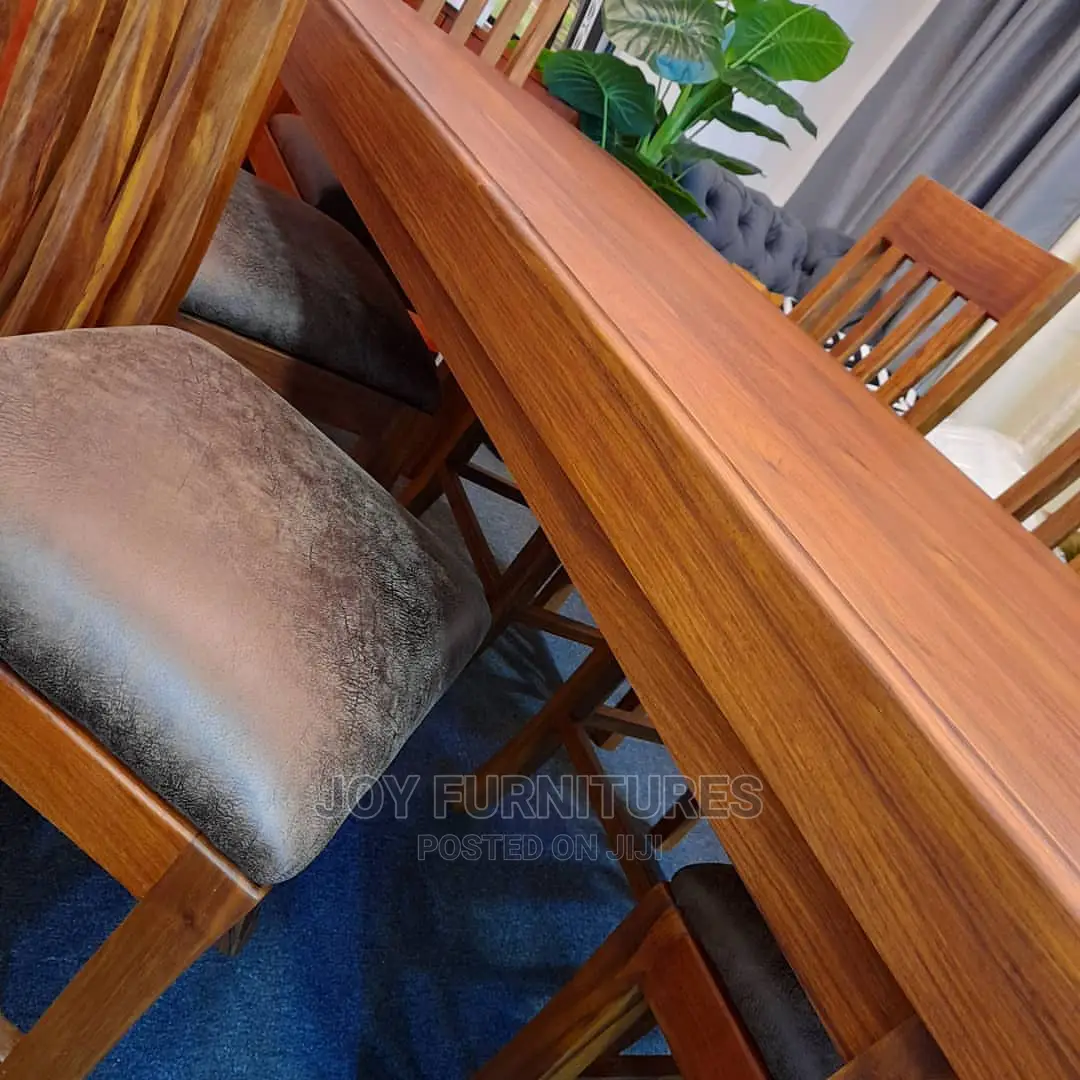 Dinning Table Ya MNINGA