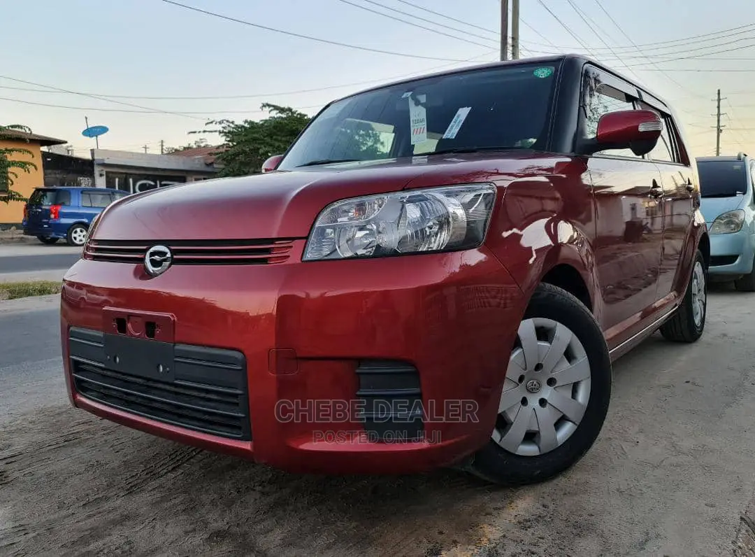 Toyota Corolla Rumion 2008 Hatchback 1.5 FWD Red
