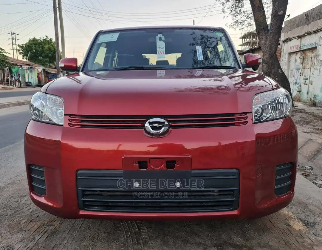 Toyota Corolla Rumion 2008 Hatchback 1.5 FWD Red