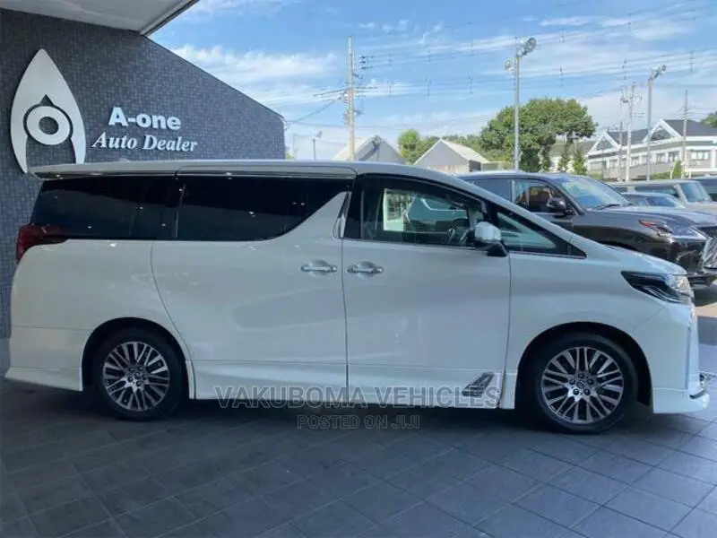 Toyota Alphard 2019 Pearl