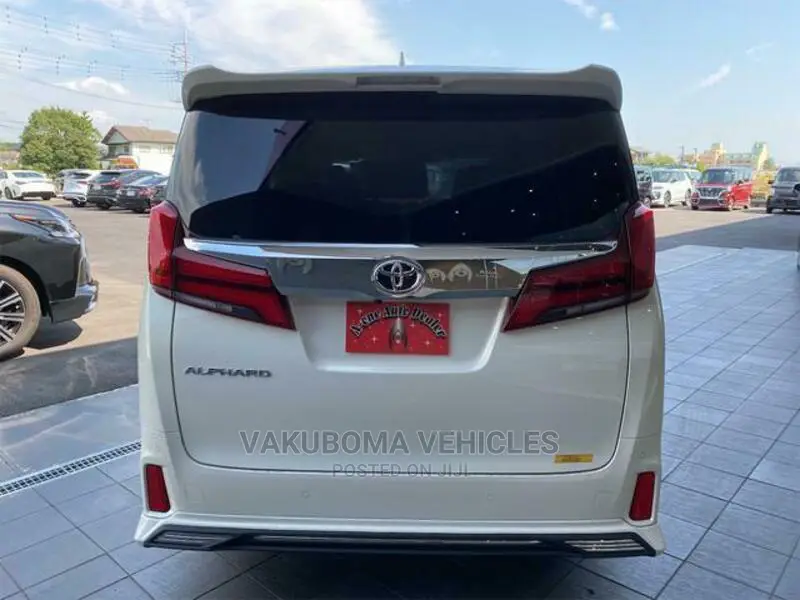 Toyota Alphard 2019 Pearl