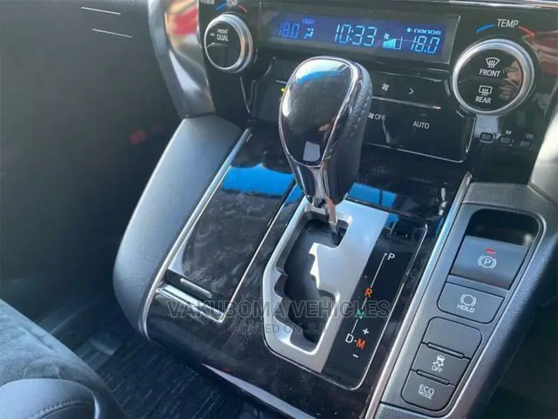 Toyota Alphard 2019 Pearl