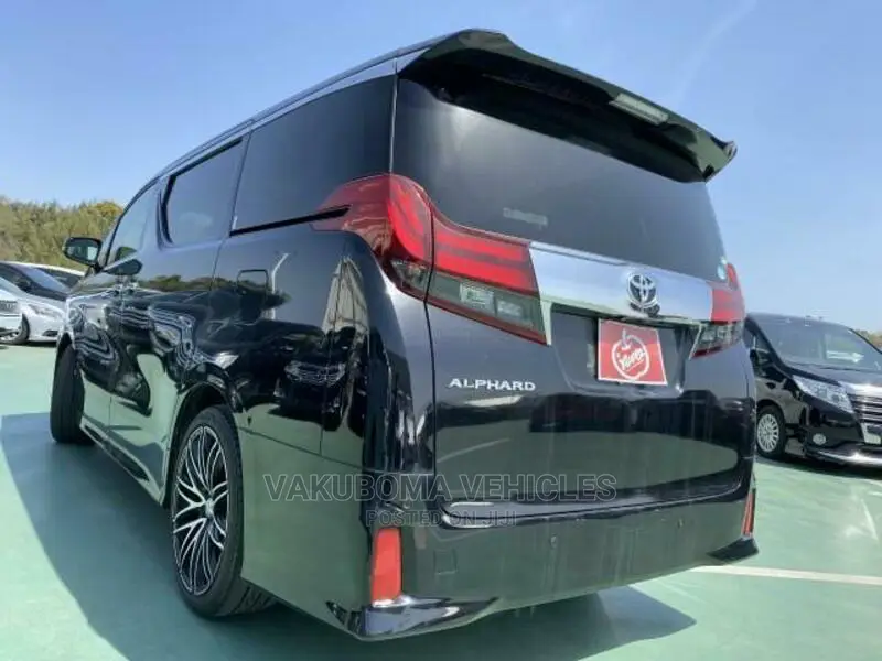 Toyota Alphard 2016 Black