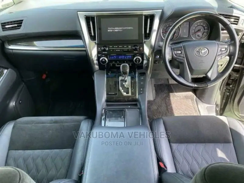 Toyota Alphard 2016 Black