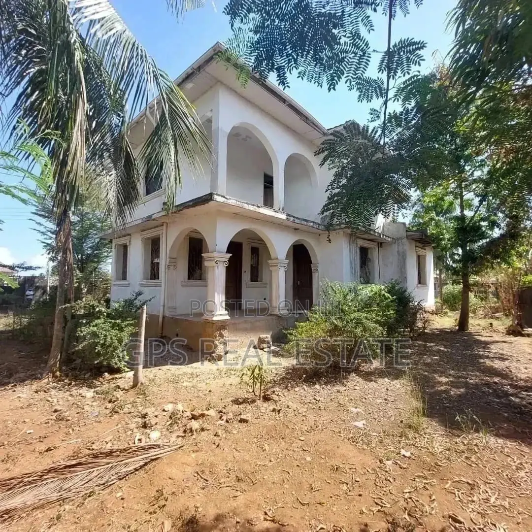 6bdrm Bungalow in Peter Slayo, Kigamboni for Sale