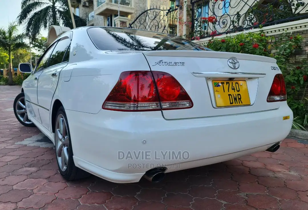 Toyota Crown 2003 Pearl