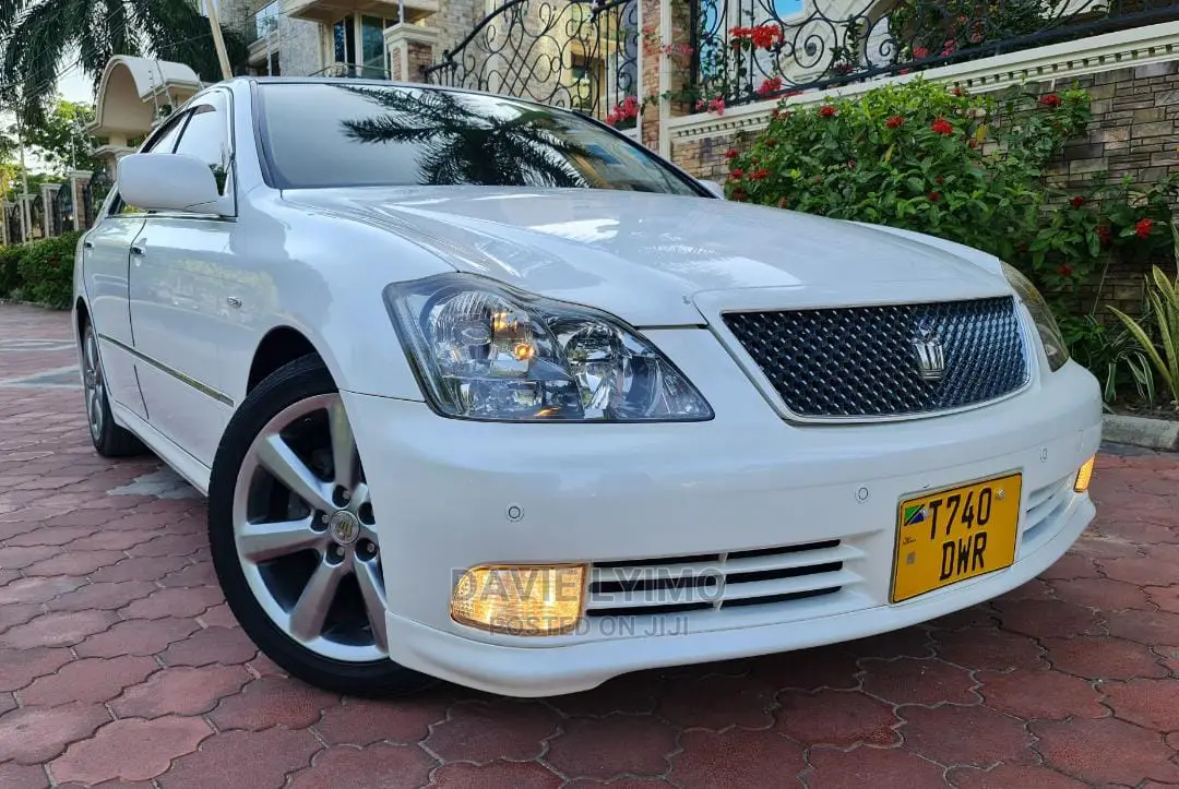 Toyota Crown 2003 Pearl