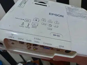 EPSON Eb-S31 Full HD Inches 350