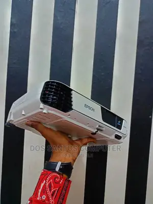 EPSON Eb-S31 Full HD Inches 350