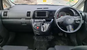 Toyota Wish 2005 Blue