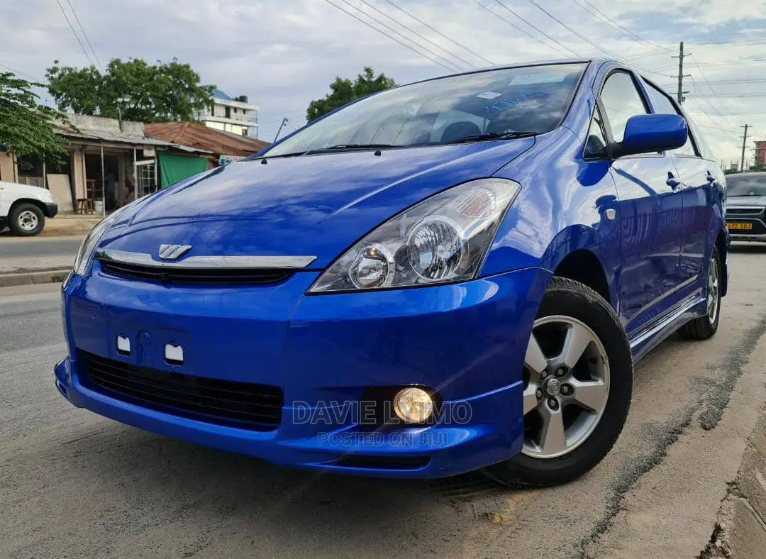 Toyota Wish 2005 Blue