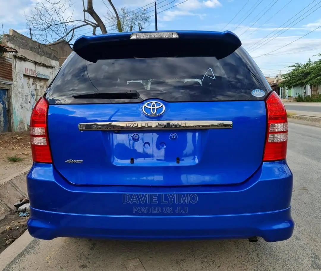 Toyota Wish 2005 Blue