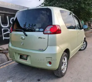 Toyota Porte 2009 Green
