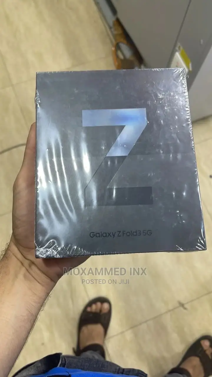 New Samsung Galaxy Z Fold 3 256 GB Black