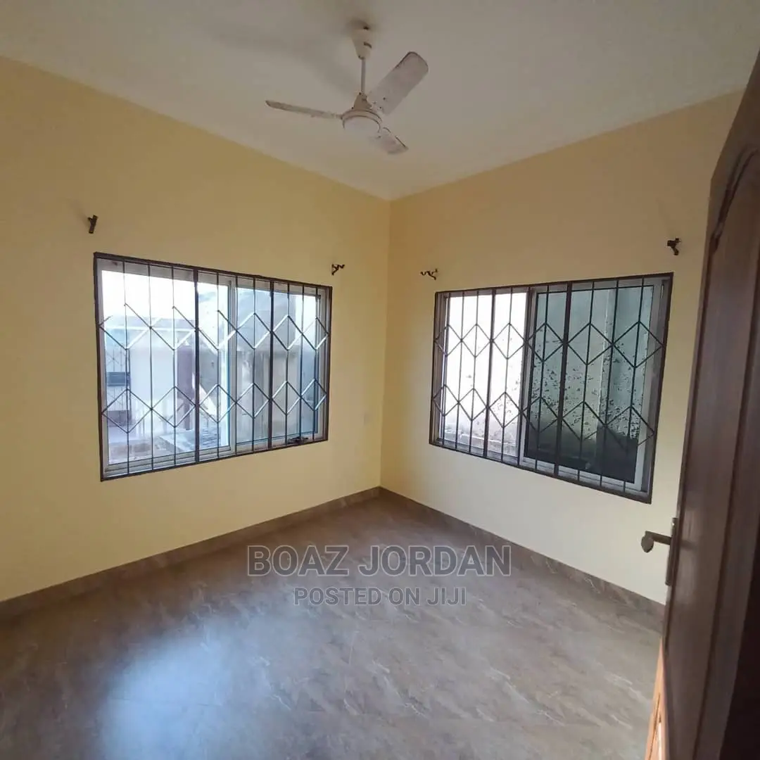Furnished 3bdrm Bedsitter in Boaz Mwakyembe, Kawe for Rent