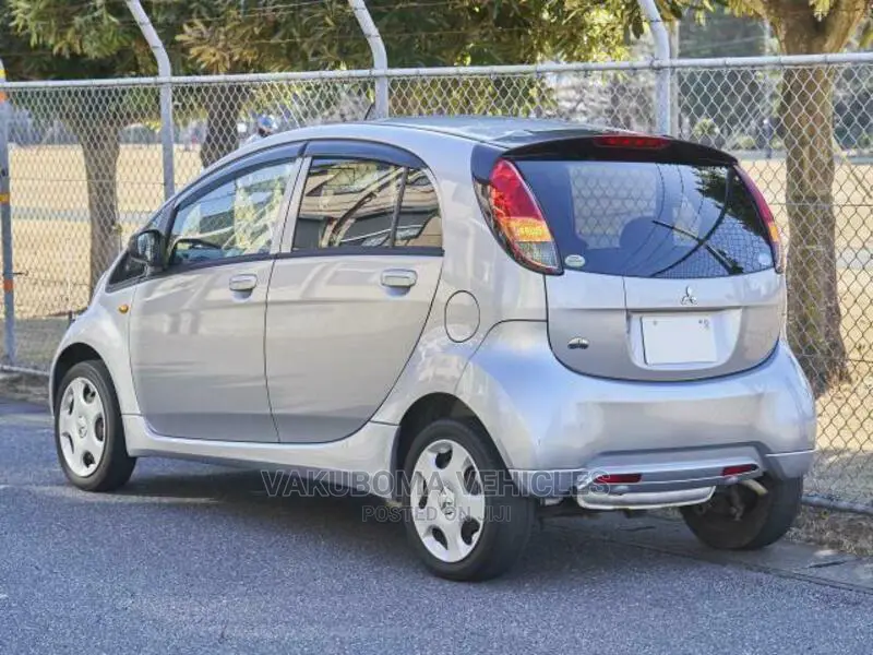 Mitsubishi Minica 2007 Silver
