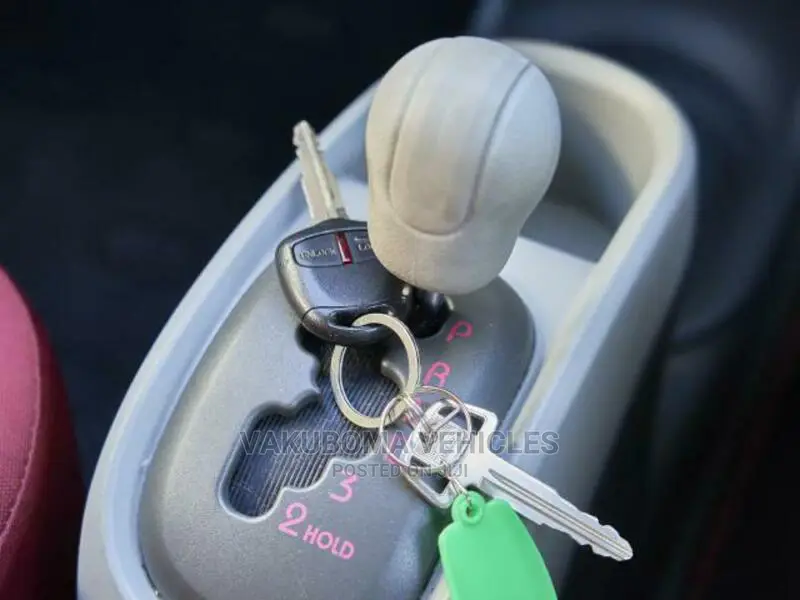 Mitsubishi Minica 2007 Silver