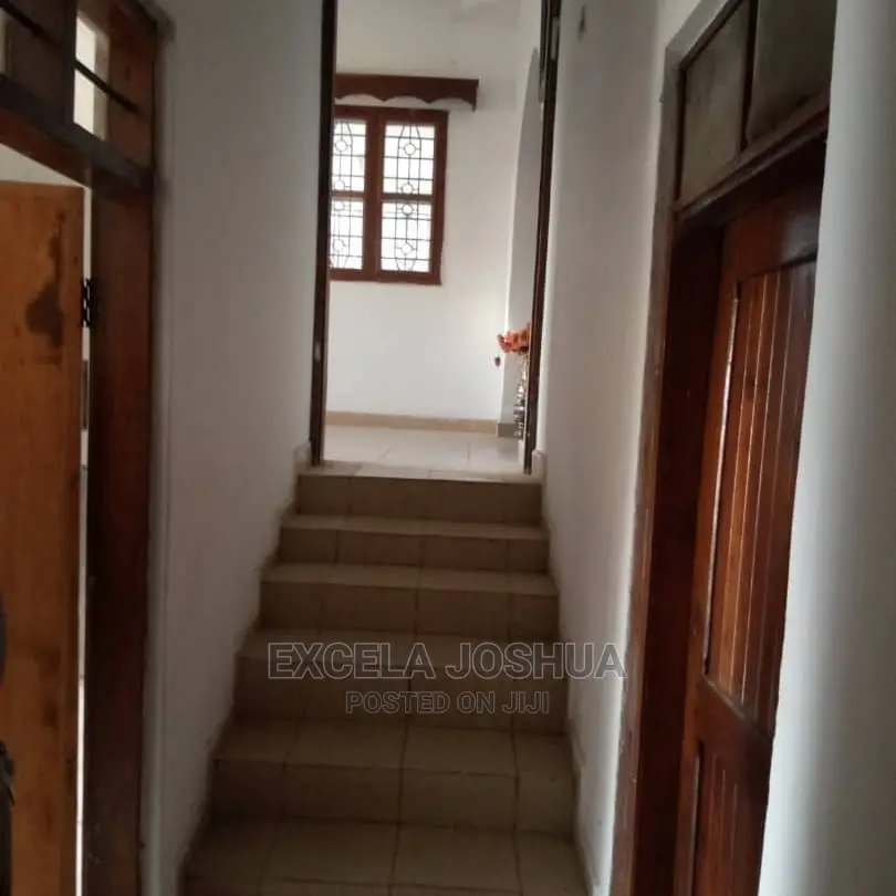 4bdrm House in , Kimara for sale
