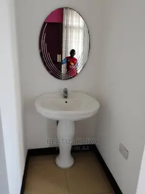 4bdrm Bungalow in Burberque Street, Msasani for Rent