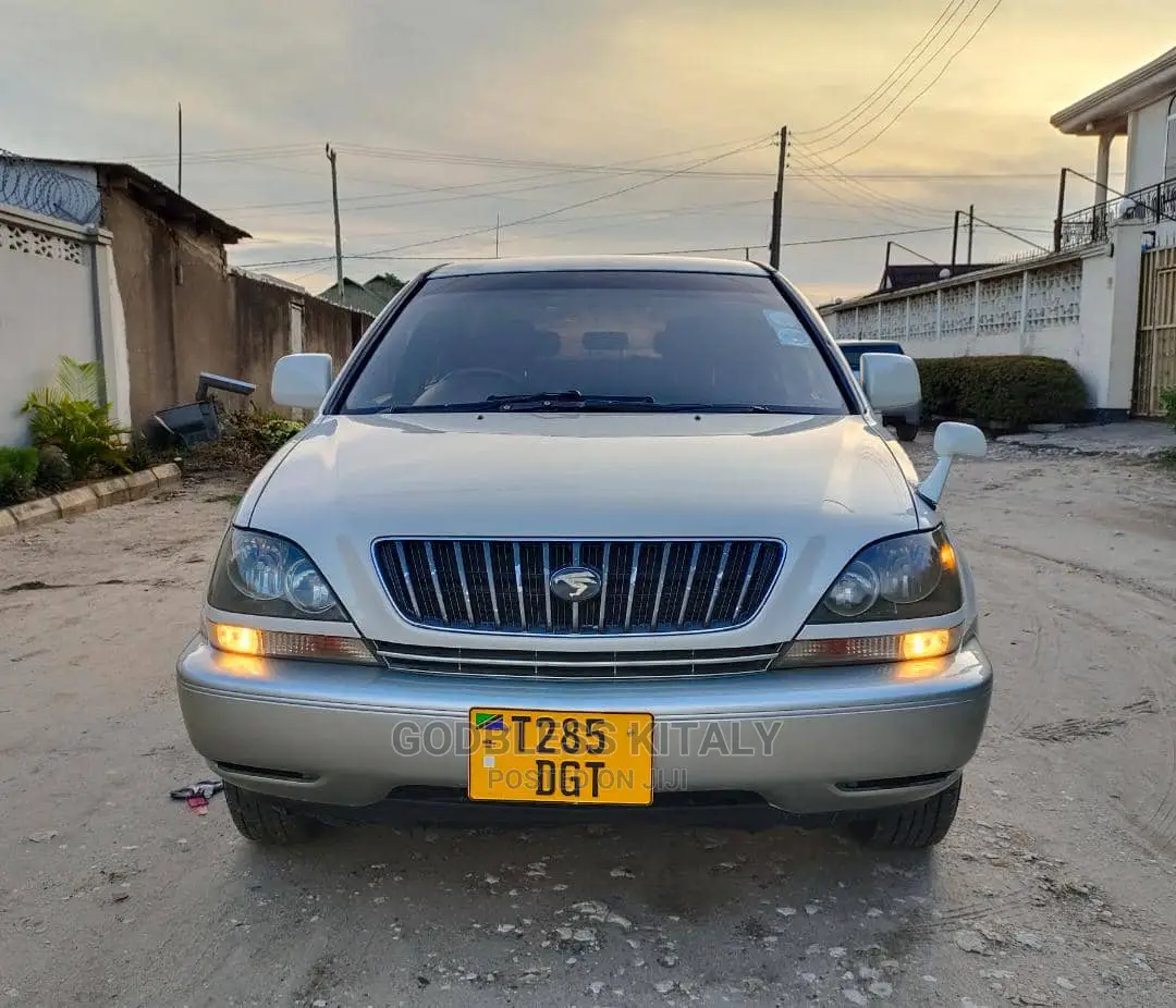 Toyota Harrier 1999 Silver