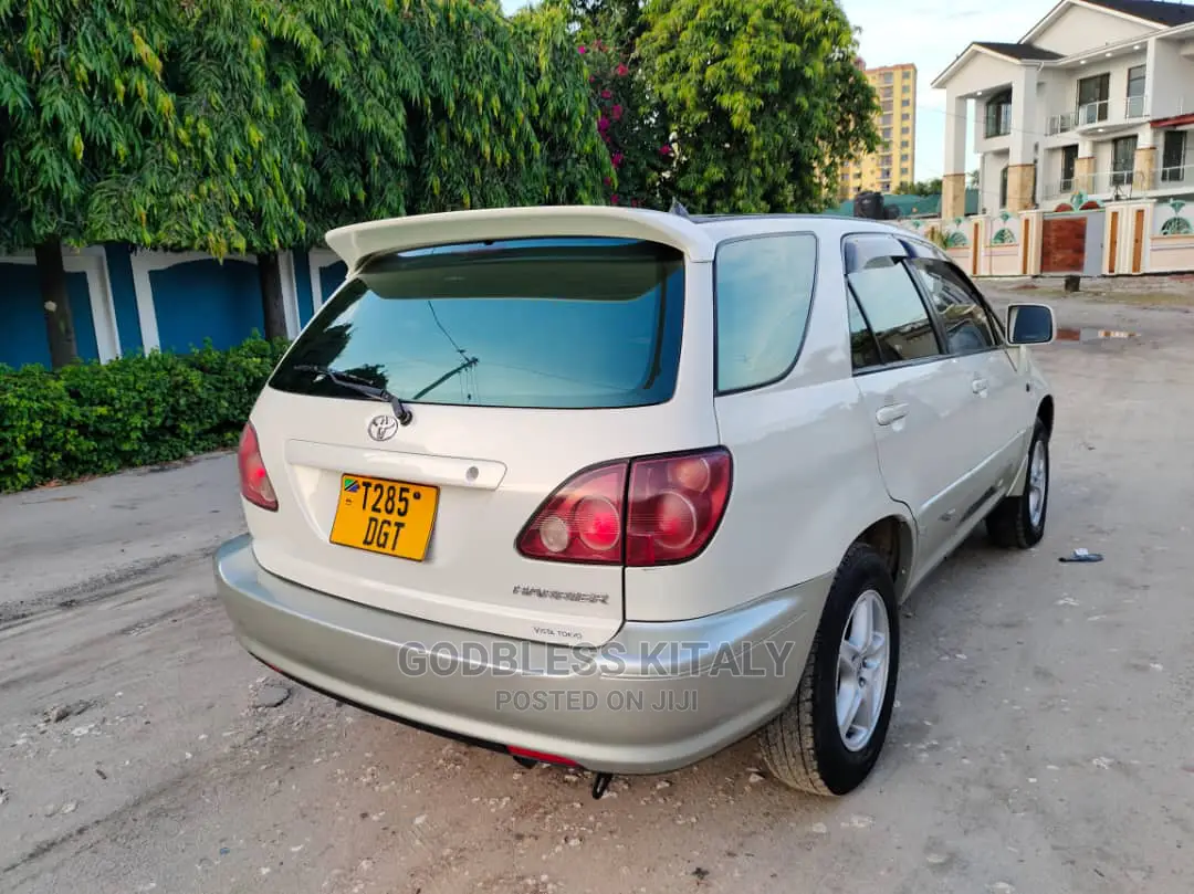 Toyota Harrier 1999 Silver