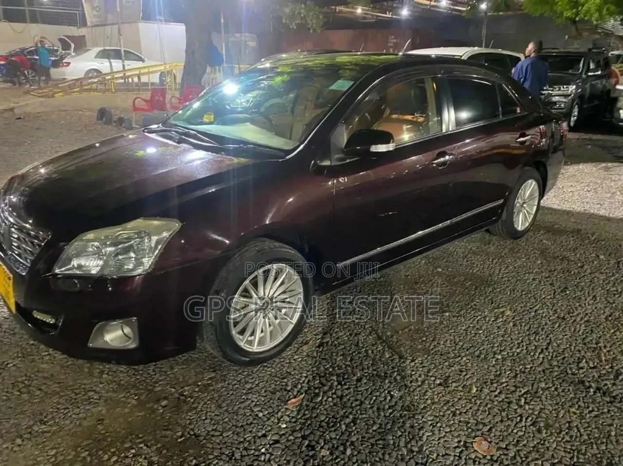 Toyota Premio 2010 Purple