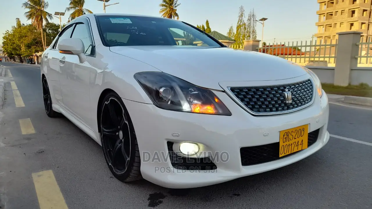 Toyota Crown 2008 Pearl