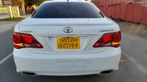 Toyota Crown 2008 Pearl