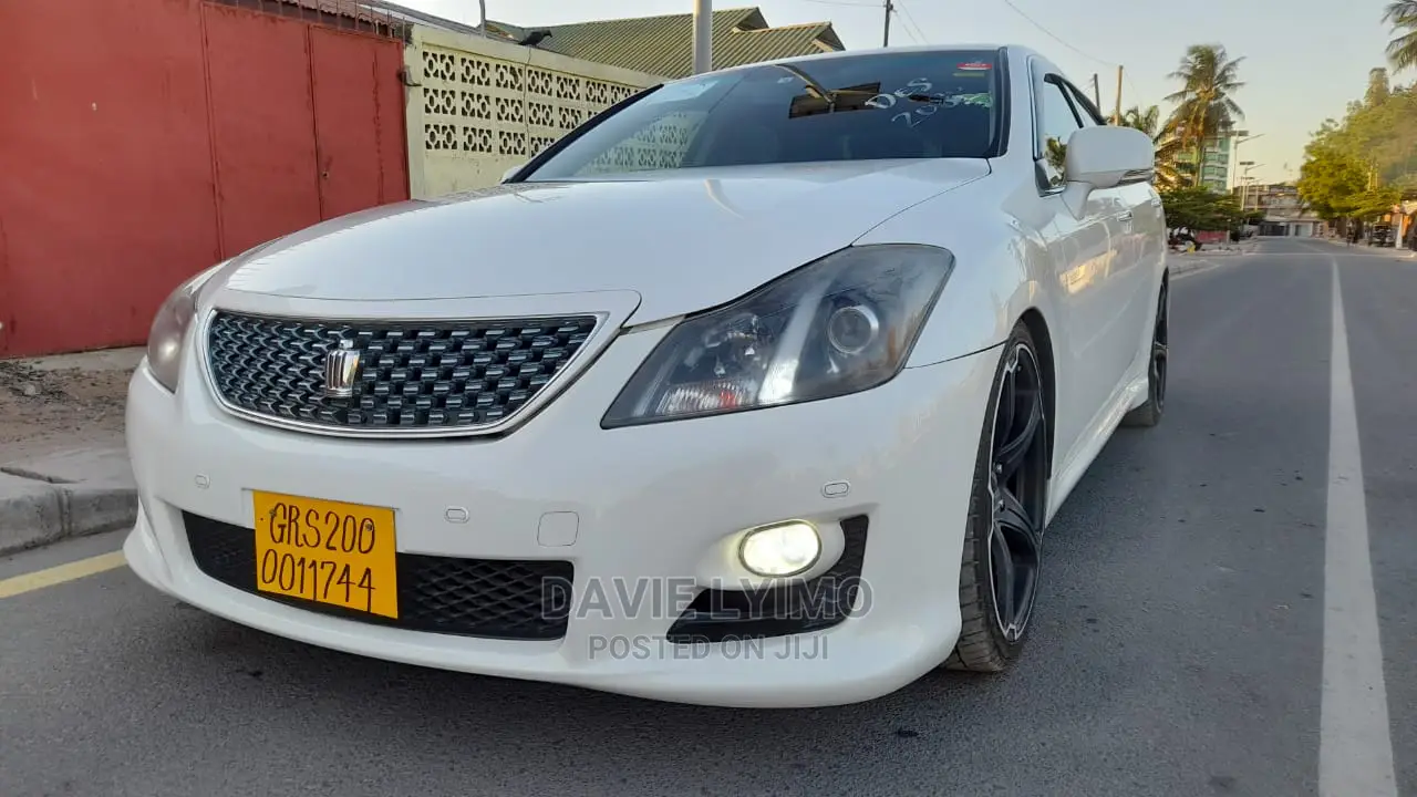 Toyota Crown 2008 Pearl