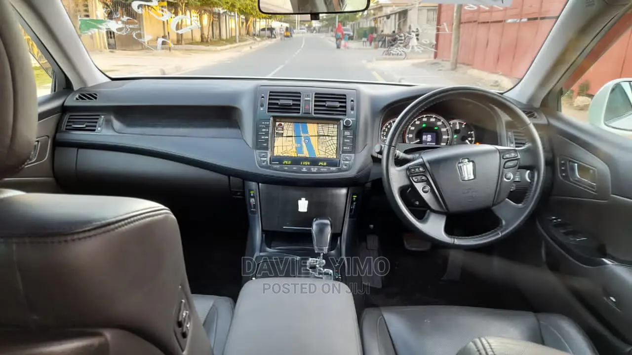 Toyota Crown 2008 Pearl