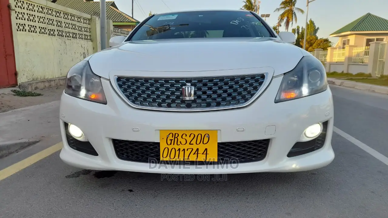 Toyota Crown 2008 Pearl