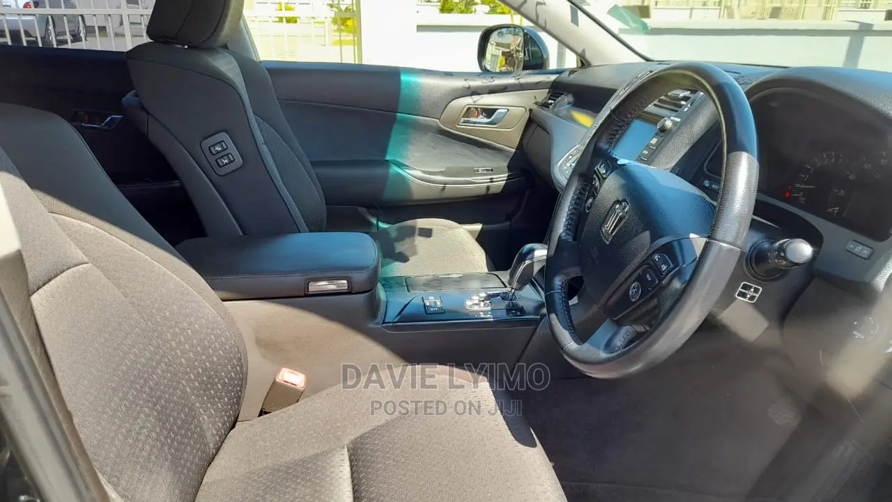 Toyota Crown 2008 Black