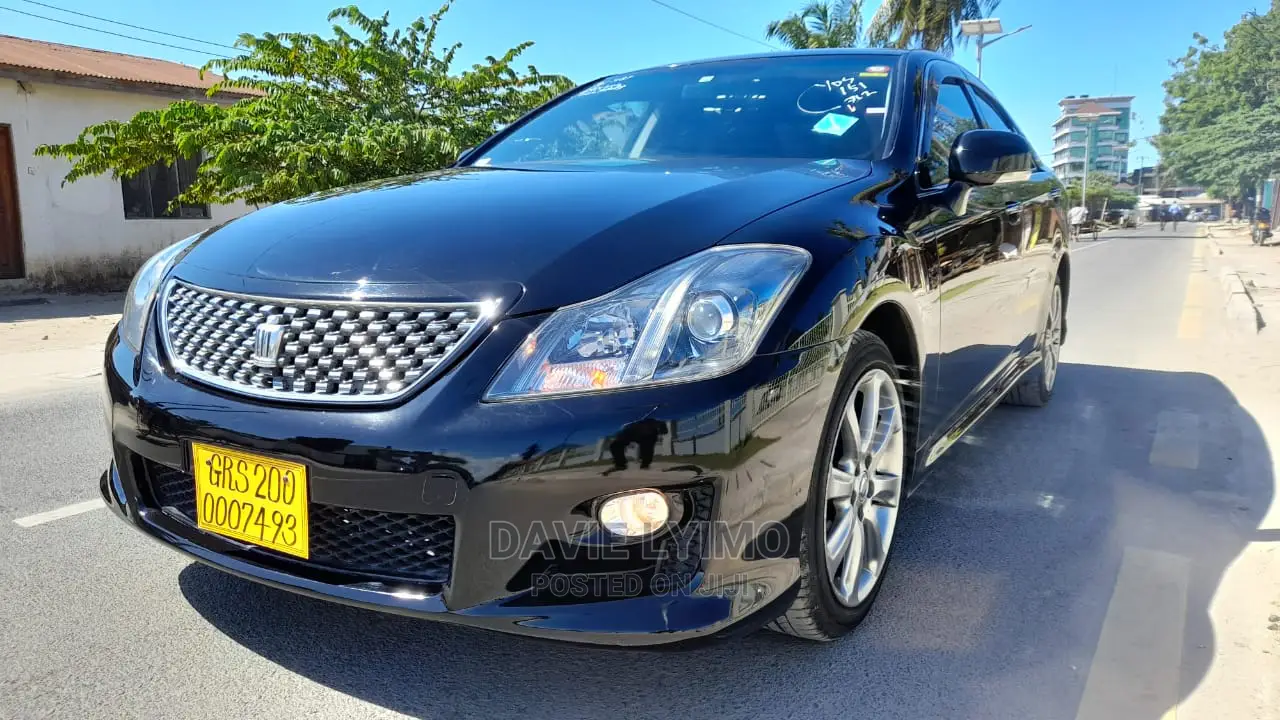 Toyota Crown 2008 Black