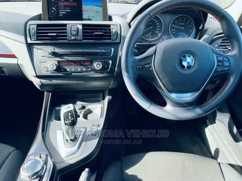 BMW 120i 2014 Pearl