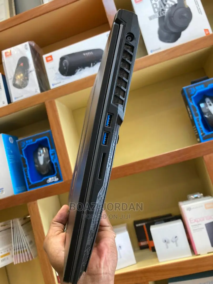 New Laptop 16GB Intel Core I7 SSHD (Hybrid) 512GB