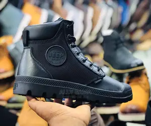 Palladium Jeep Black