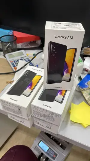 New Samsung Galaxy A72 5G 128 GB Black