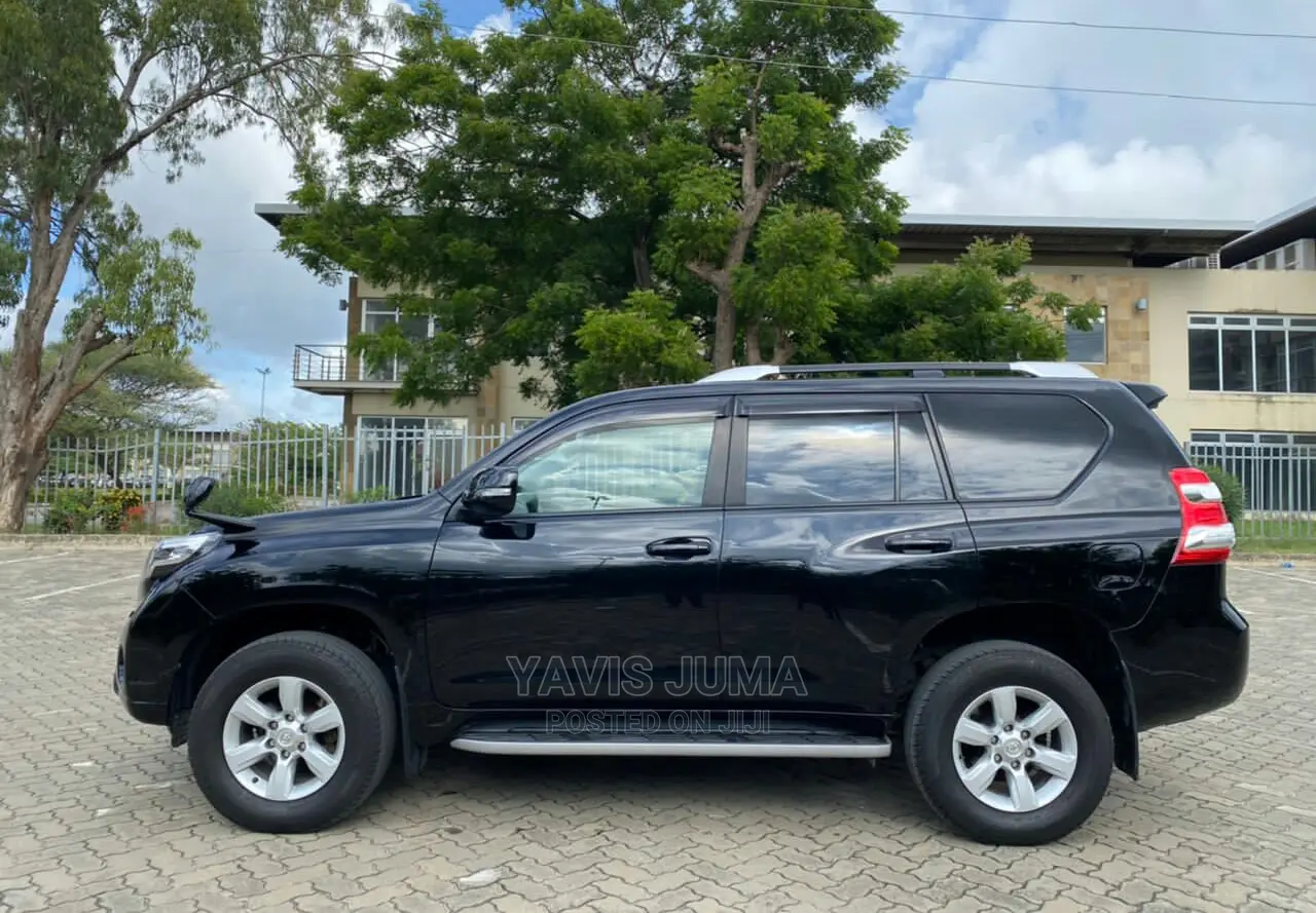 Toyota Land Cruiser Prado 2015 Matt Black