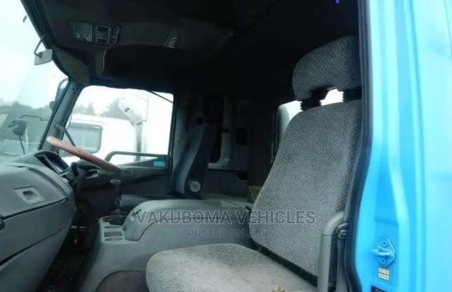 Fuso Fighter Truck