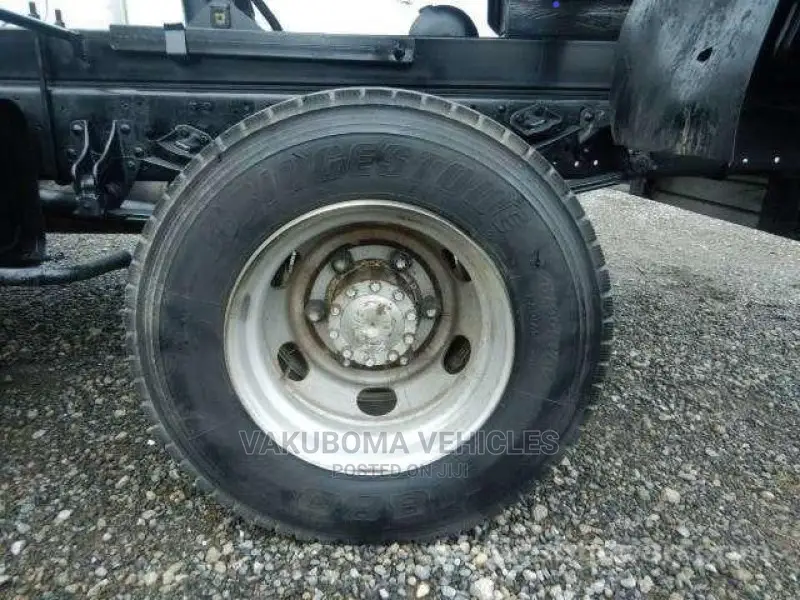 Fuso Fighter Truck