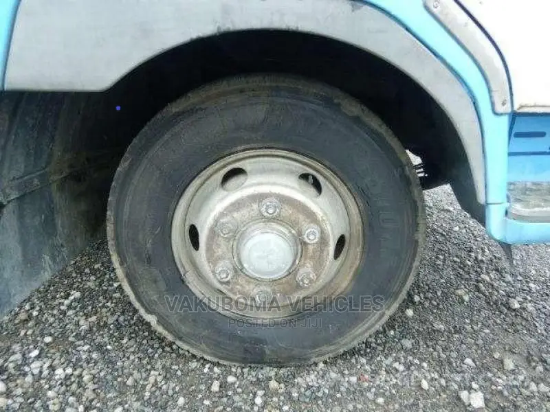 Fuso Fighter Truck