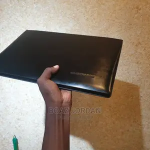 Laptop Lenovo 100e 8GB Intel Core I7 HDD 1T