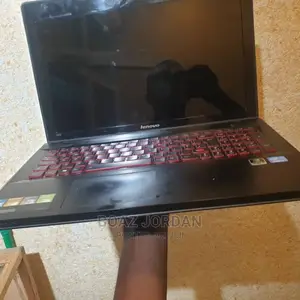 Laptop Lenovo 100e 8GB Intel Core I7 HDD 1T
