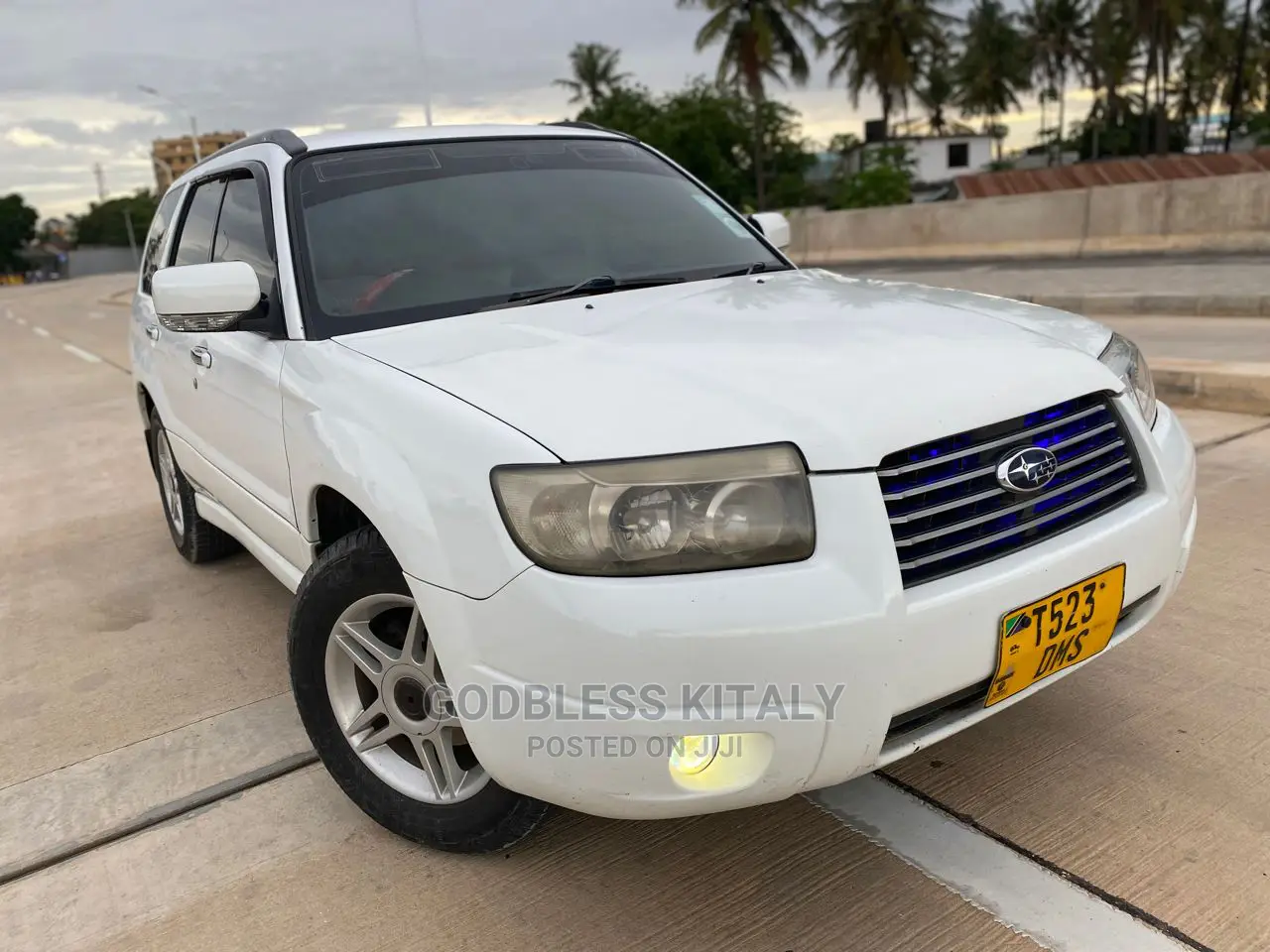Subaru Forester 2004 White